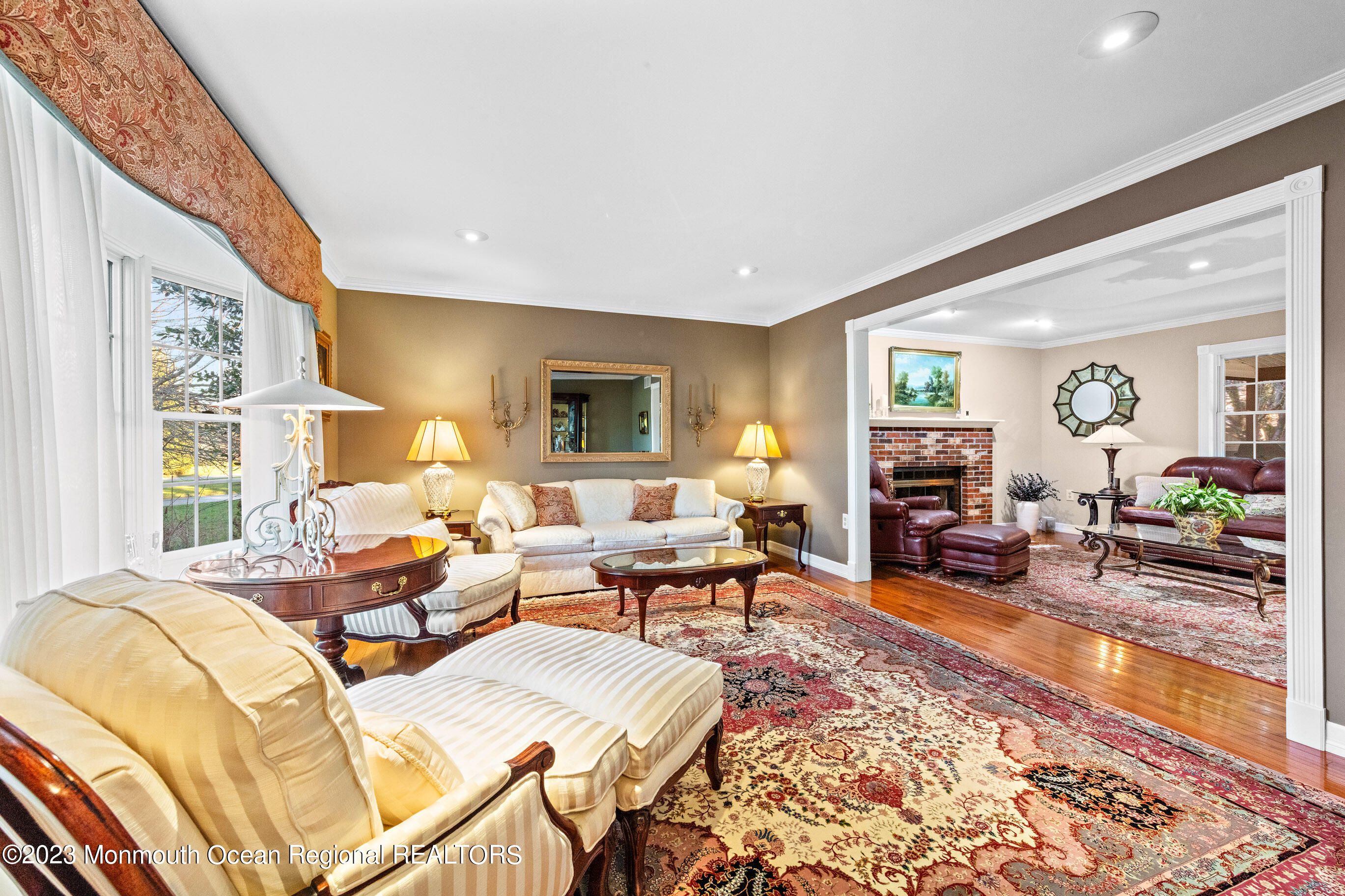42 Green Meadow Drive