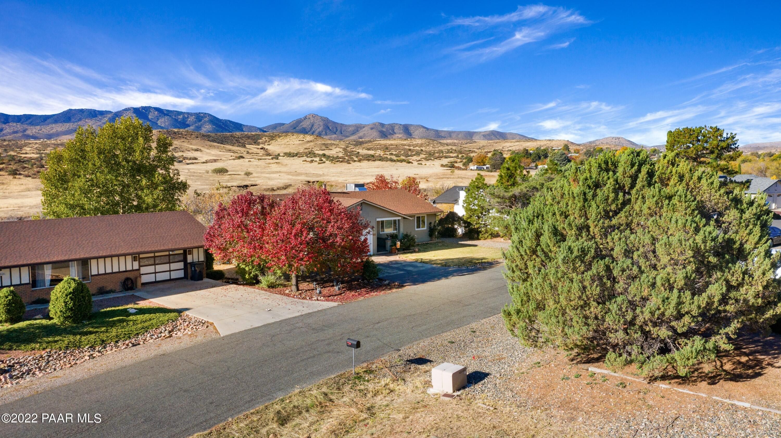 1049 Arrowhead Lane