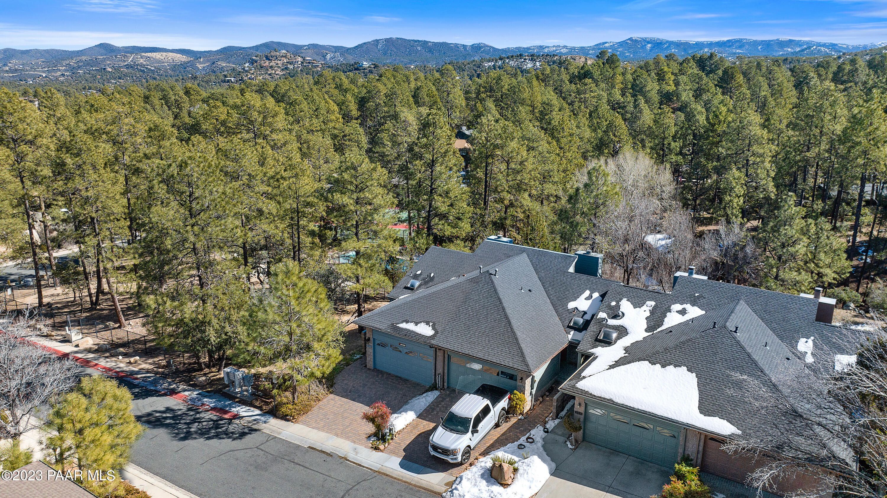 1217 Timber Pt N