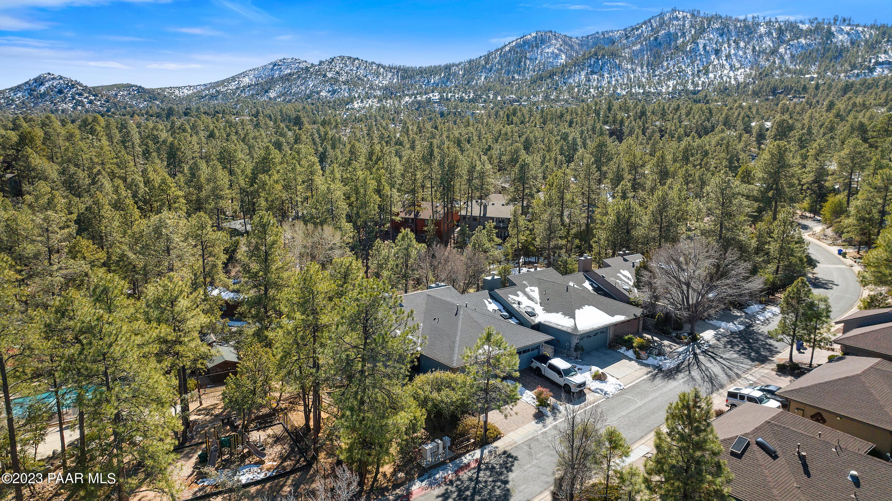 1217 Timber Pt N
