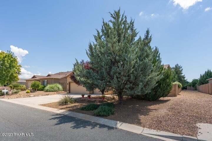 8209 N Sable Way