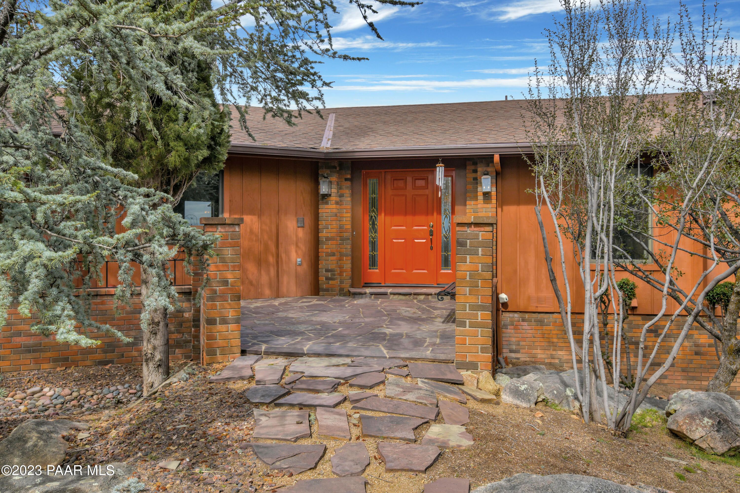 638 Pueblo Lane