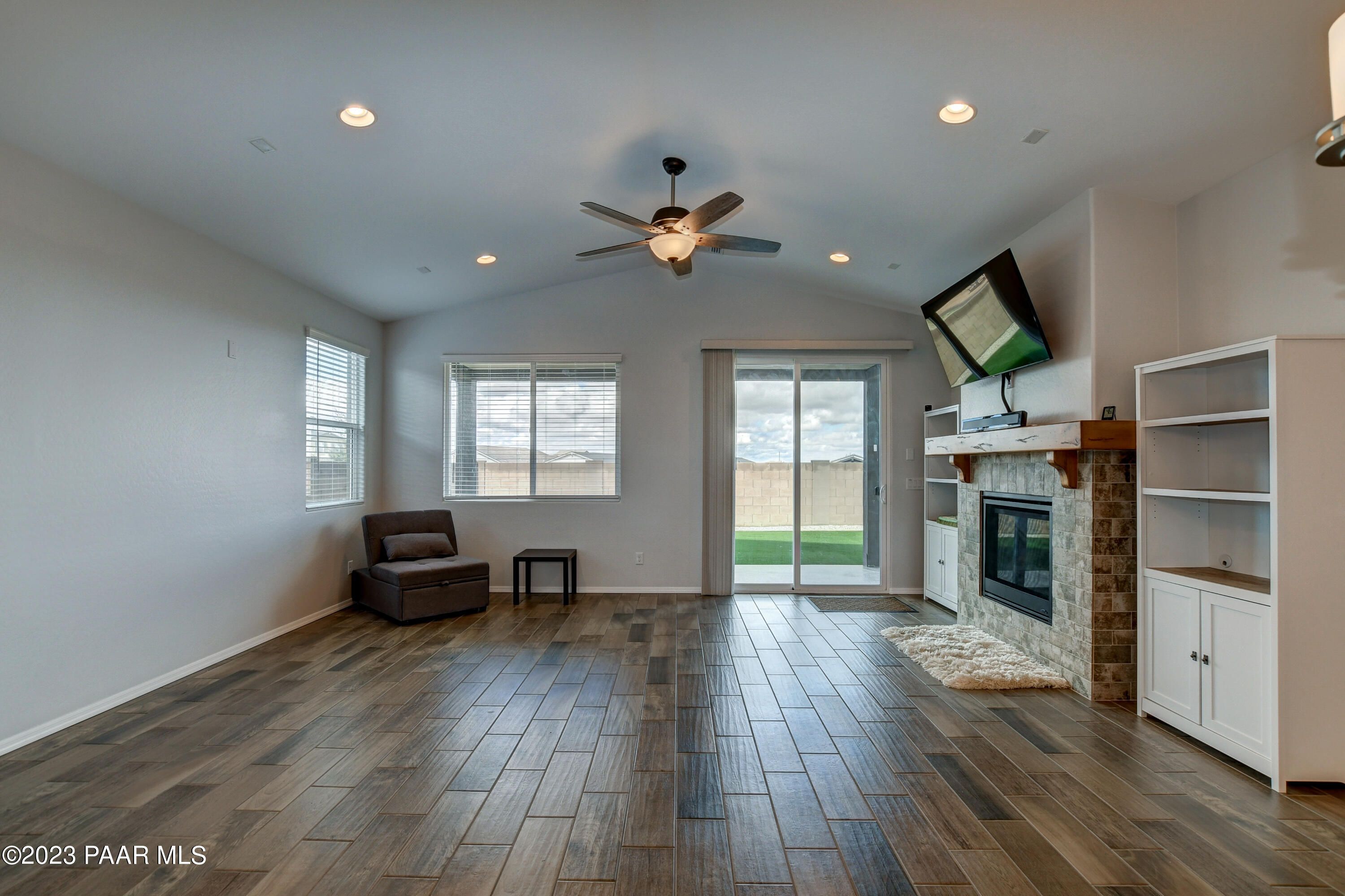 1362 Woodpecker Way