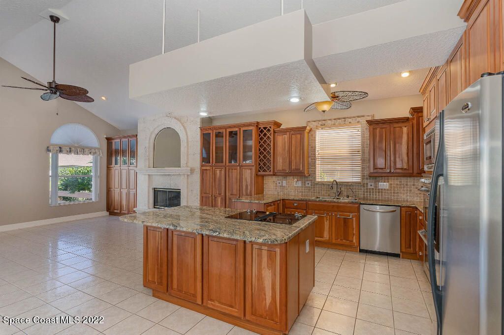 212 Sykes Point Lane