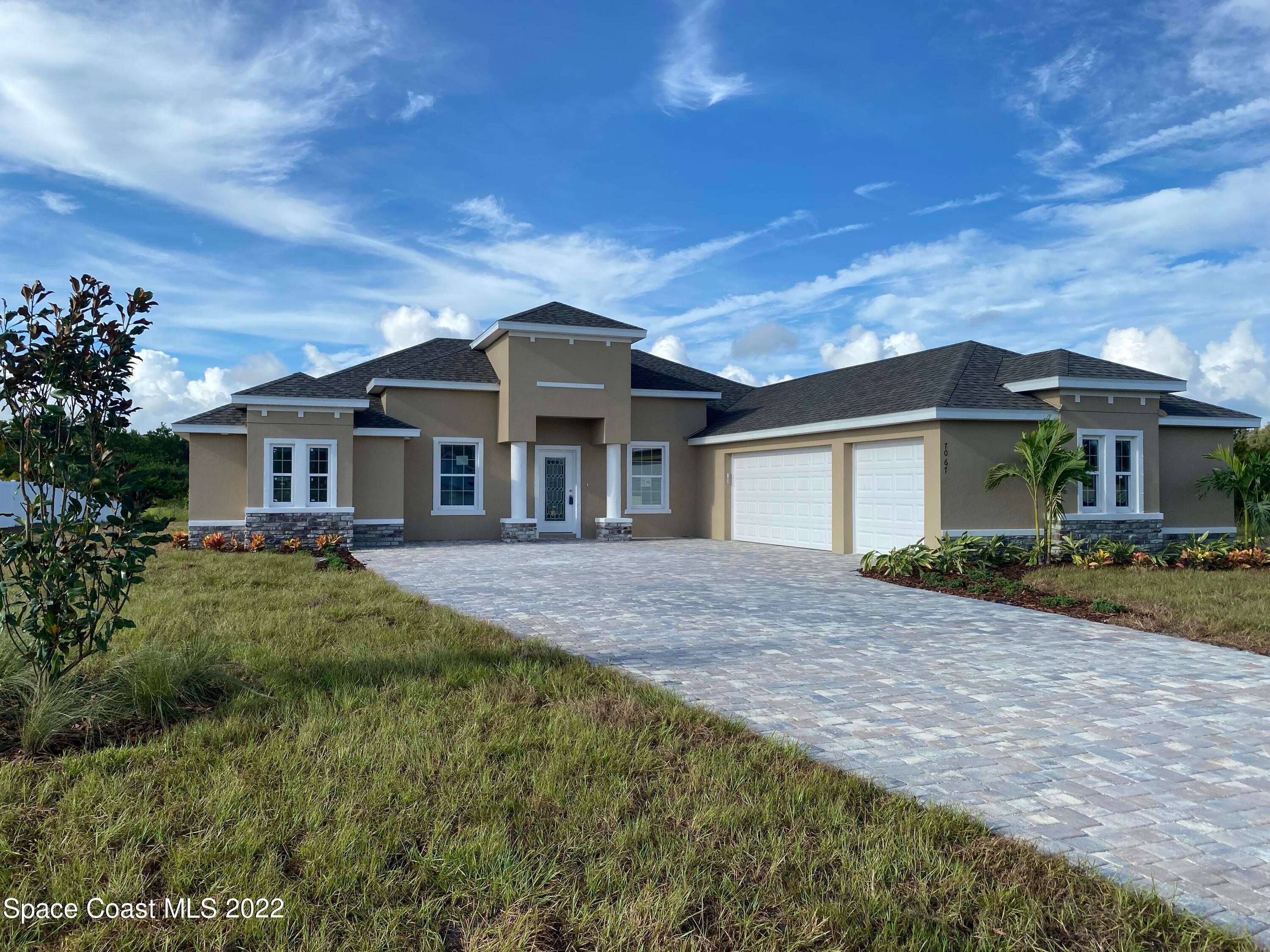 Preserve Pointe Drive
