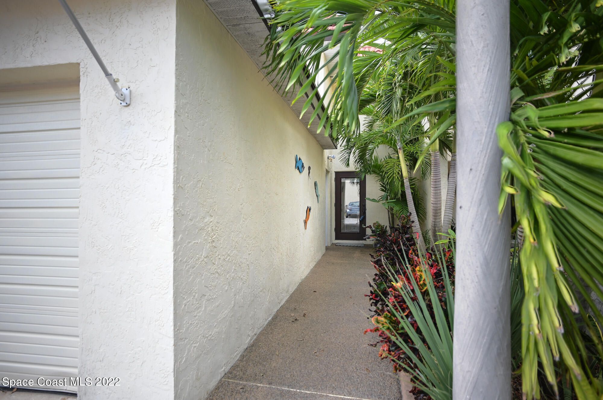 8713 Hibiscus Court