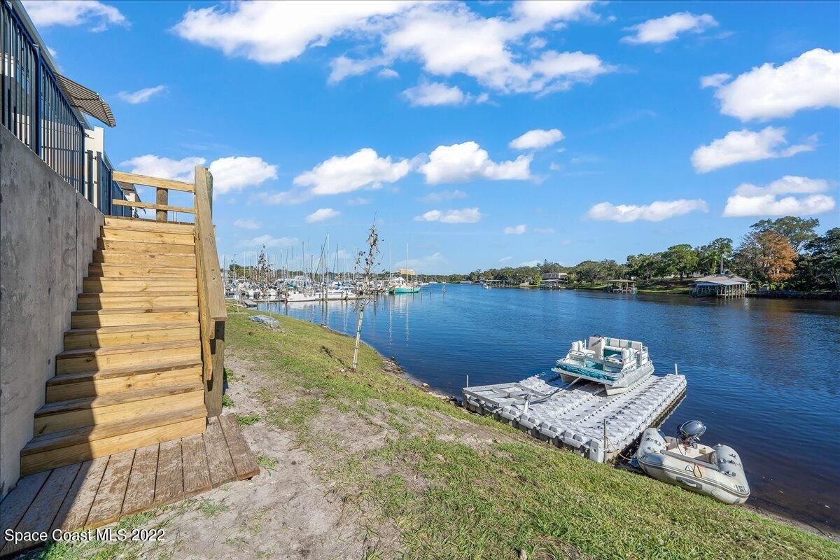 893 Paddleboard Court