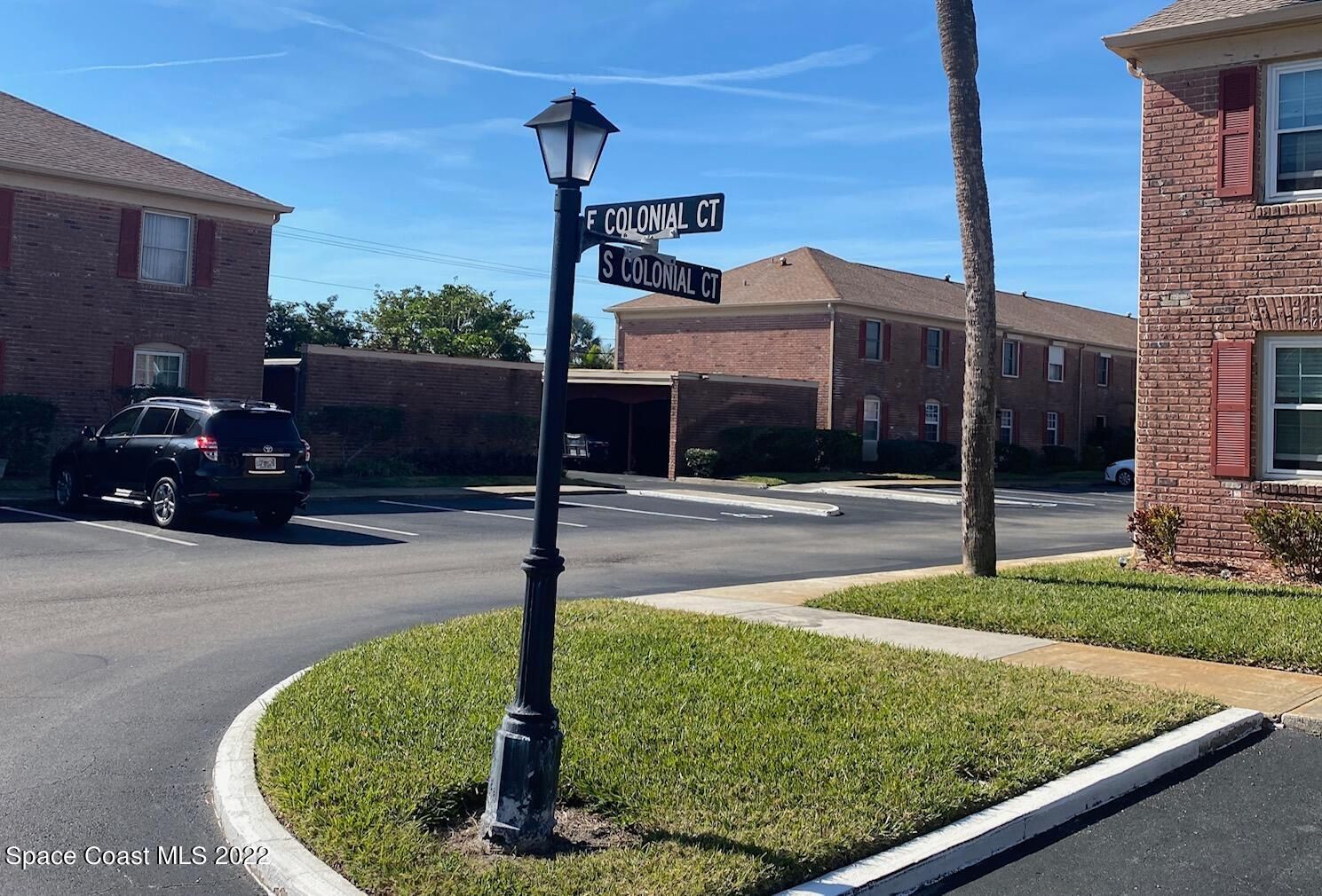911 S Colonial Court