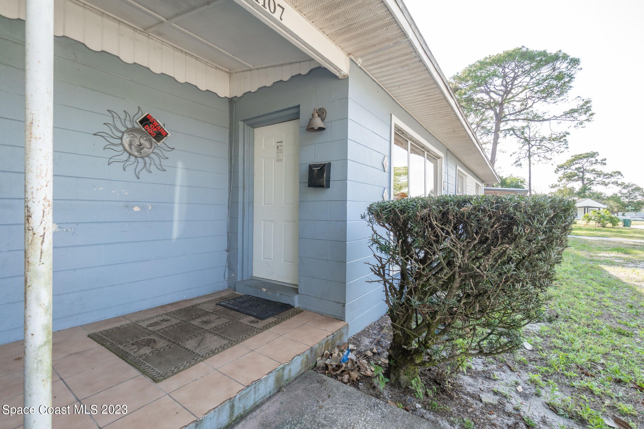 1107 Hickory Lane