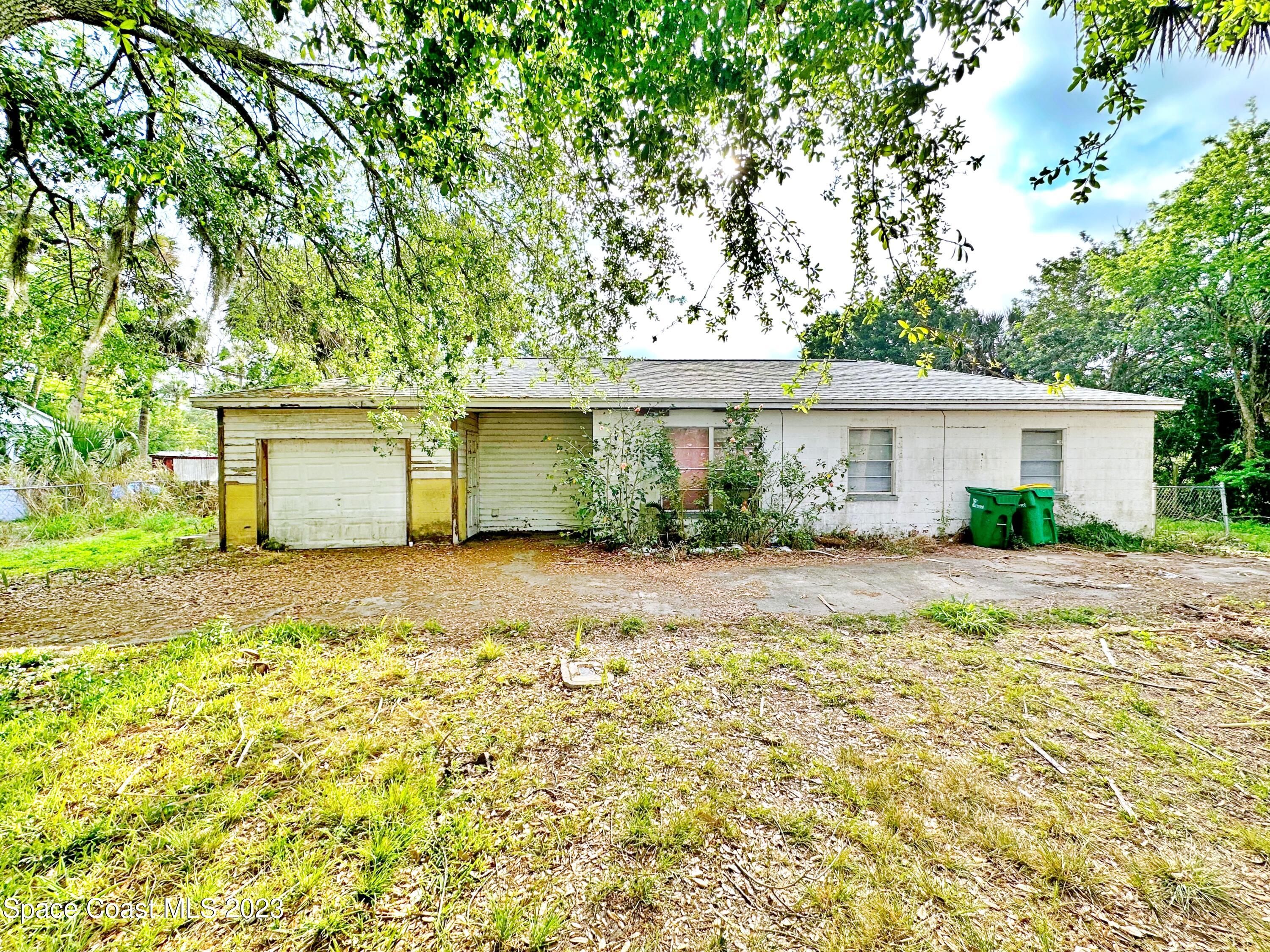 216 Coral Way