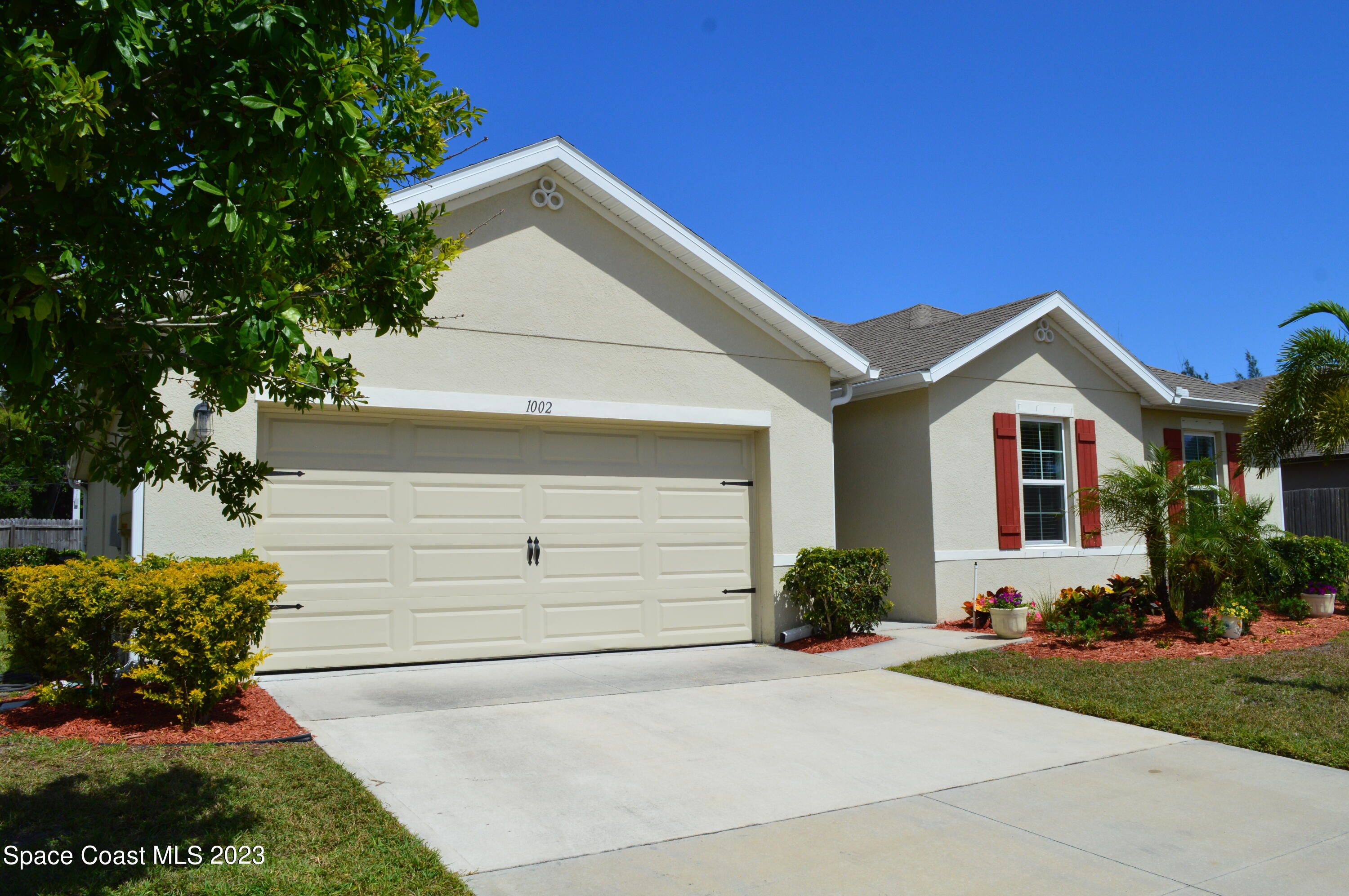 1002 Fairway Lane