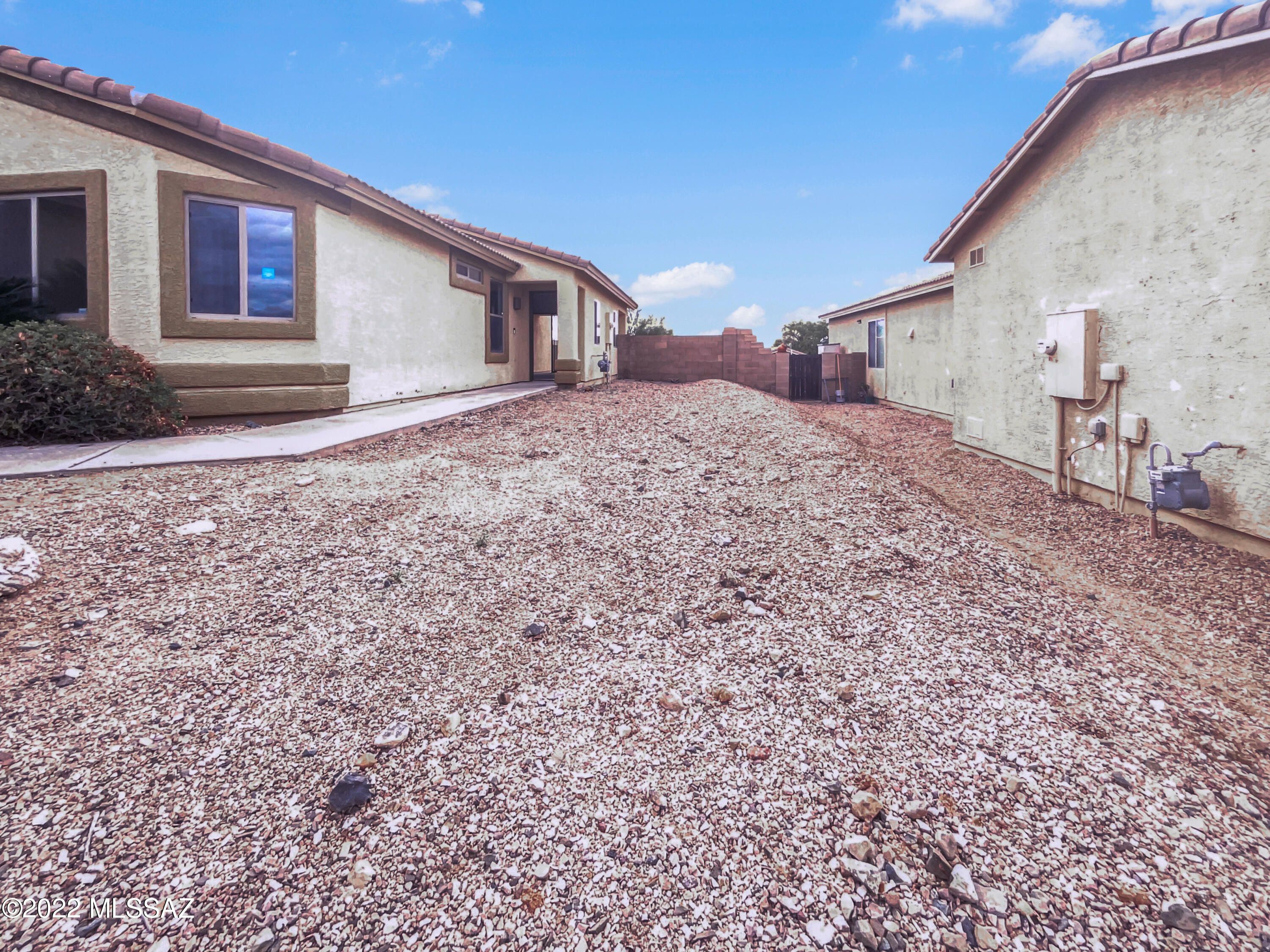 608 E Blue Rock Way