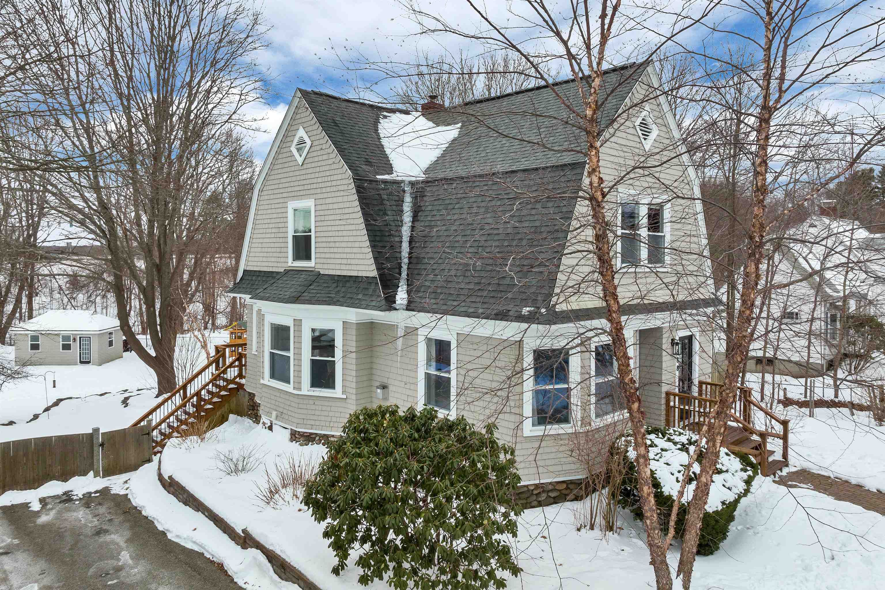 888 Greenland Road