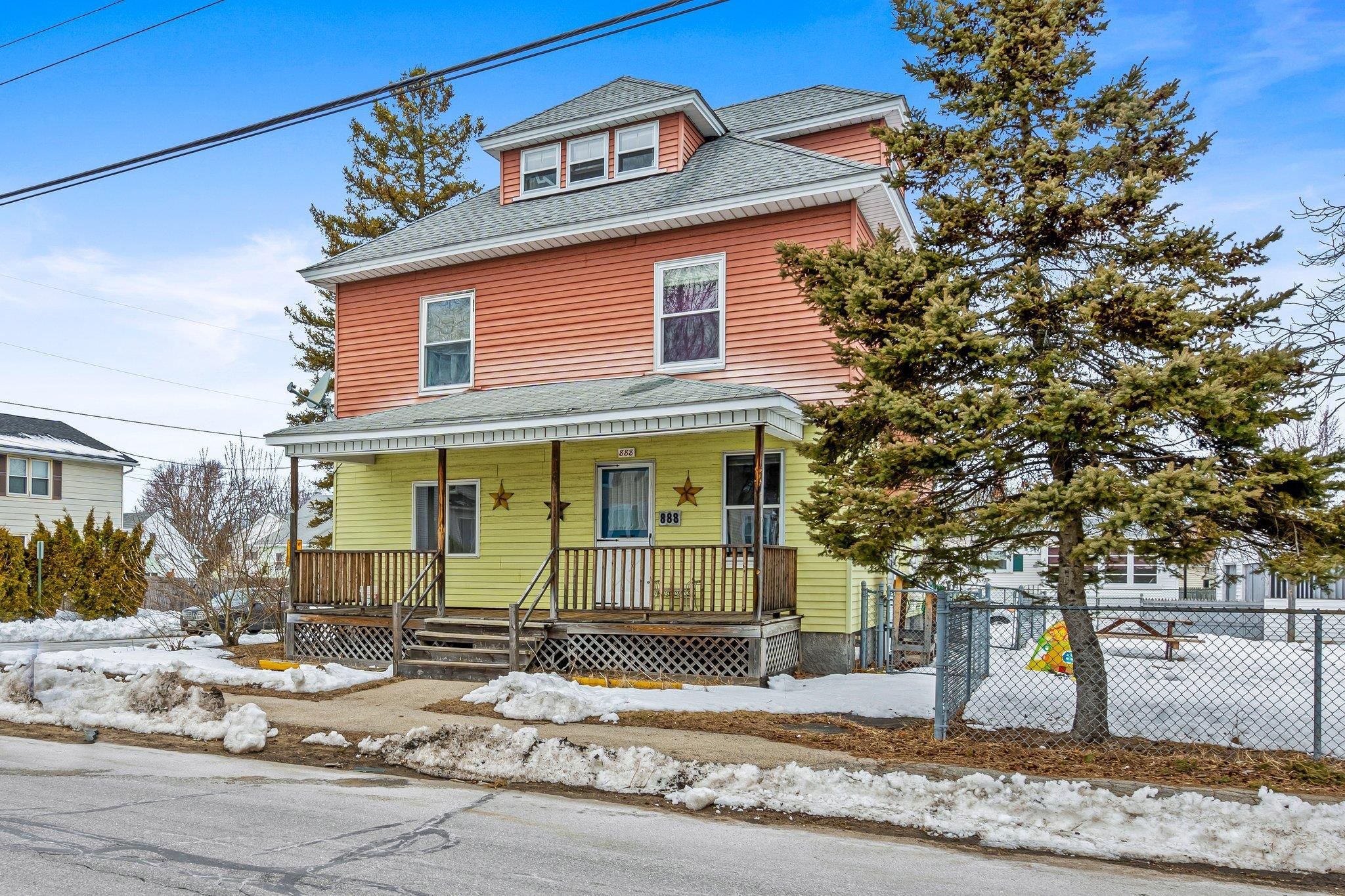 888 Somerville Street