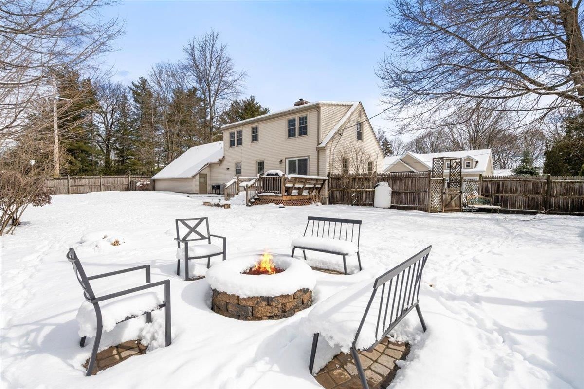 6 Meetinghouse Terrace