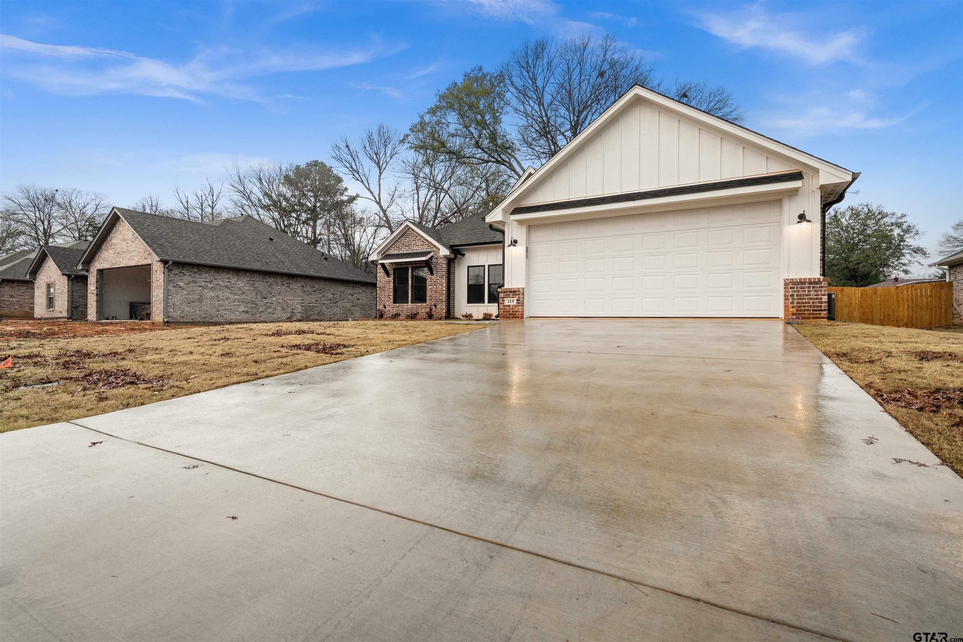 115 Rose Row Ln