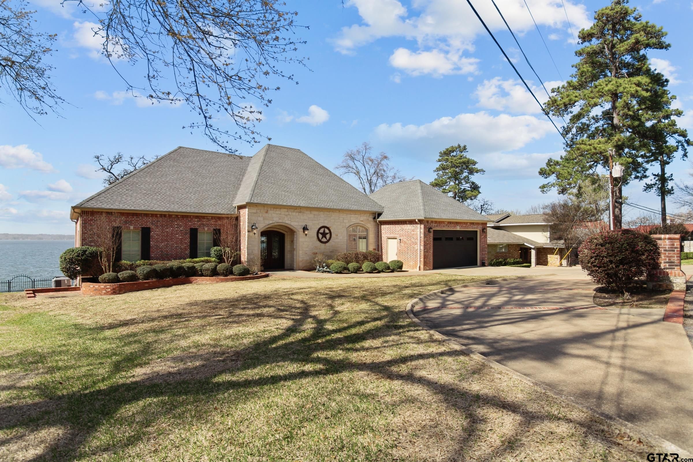 17724 Carol Circle