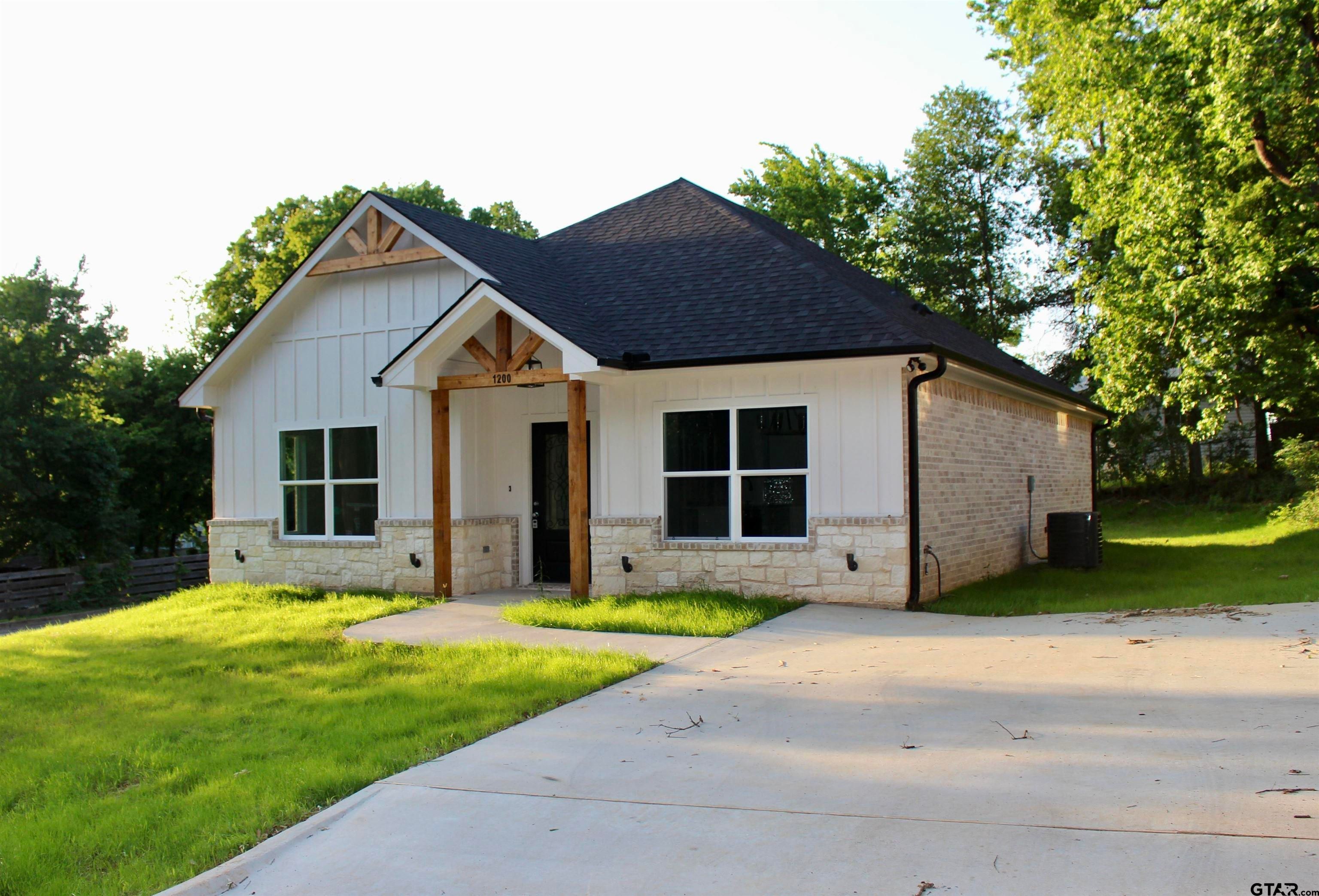 1200 McCurley dr