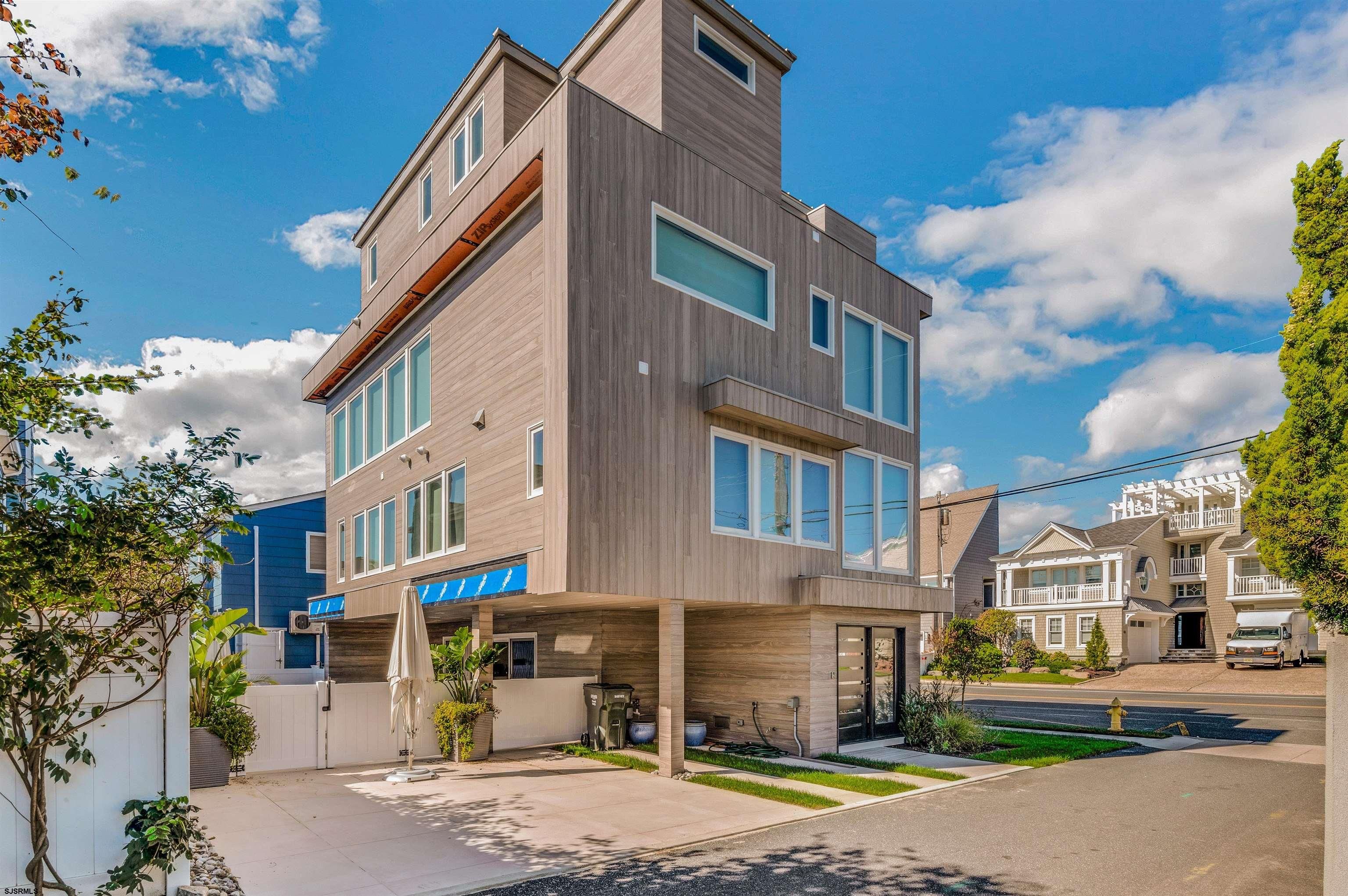 1102 Atlantic Ave