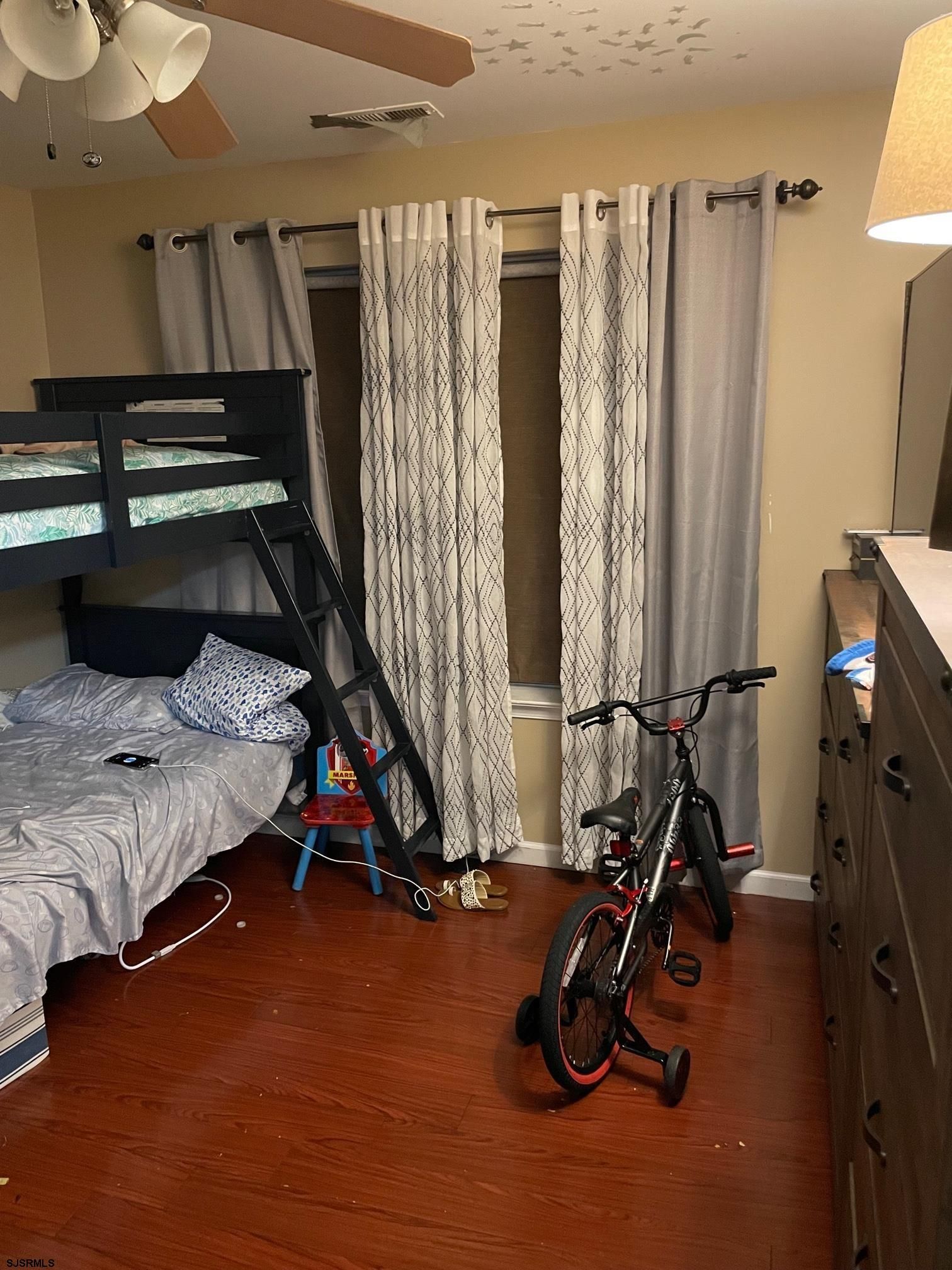 26 Oyster Bay Rd Apt D Road