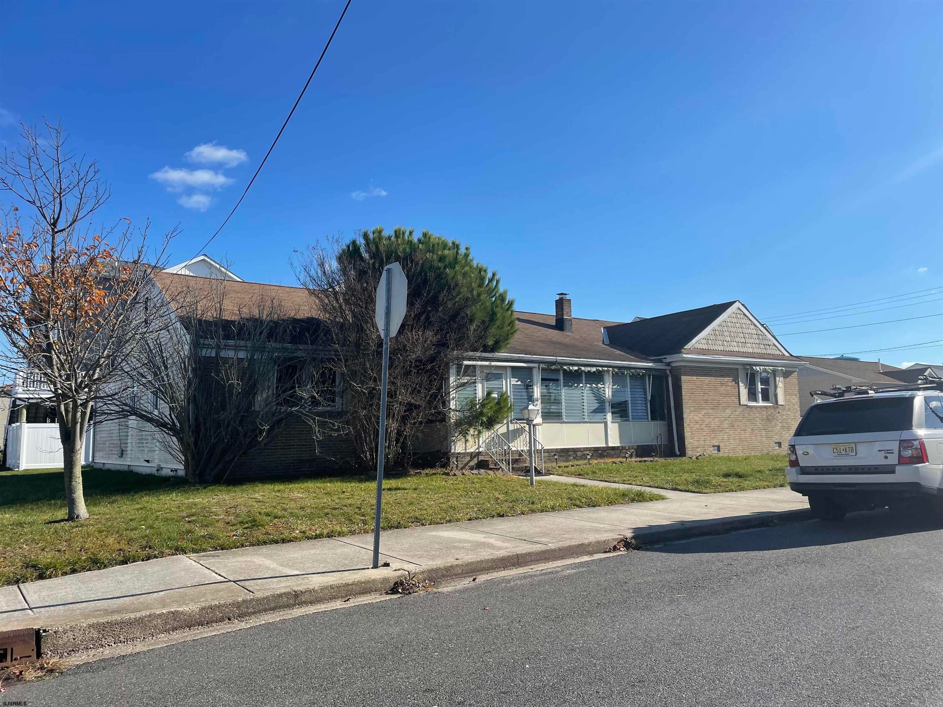 417 N Somerset Ave