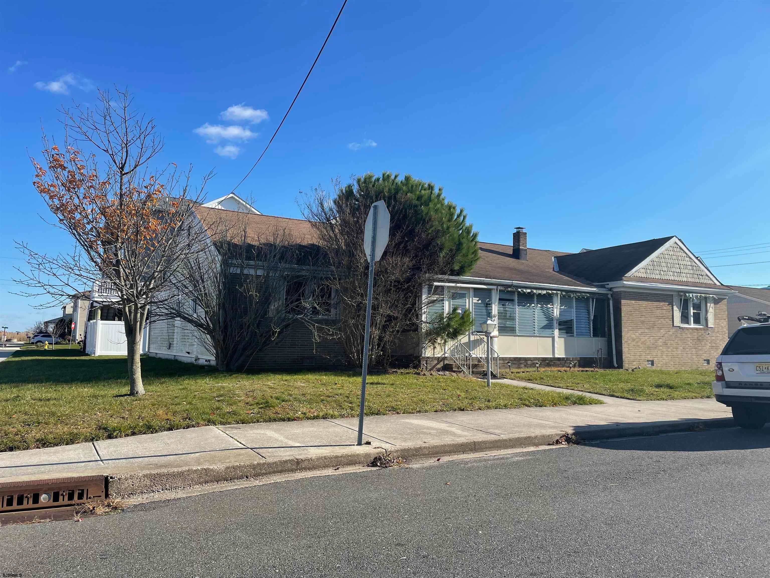 417 N Somerset Ave