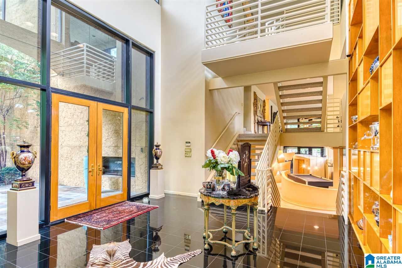 3555 SPRING VALLEY COURT