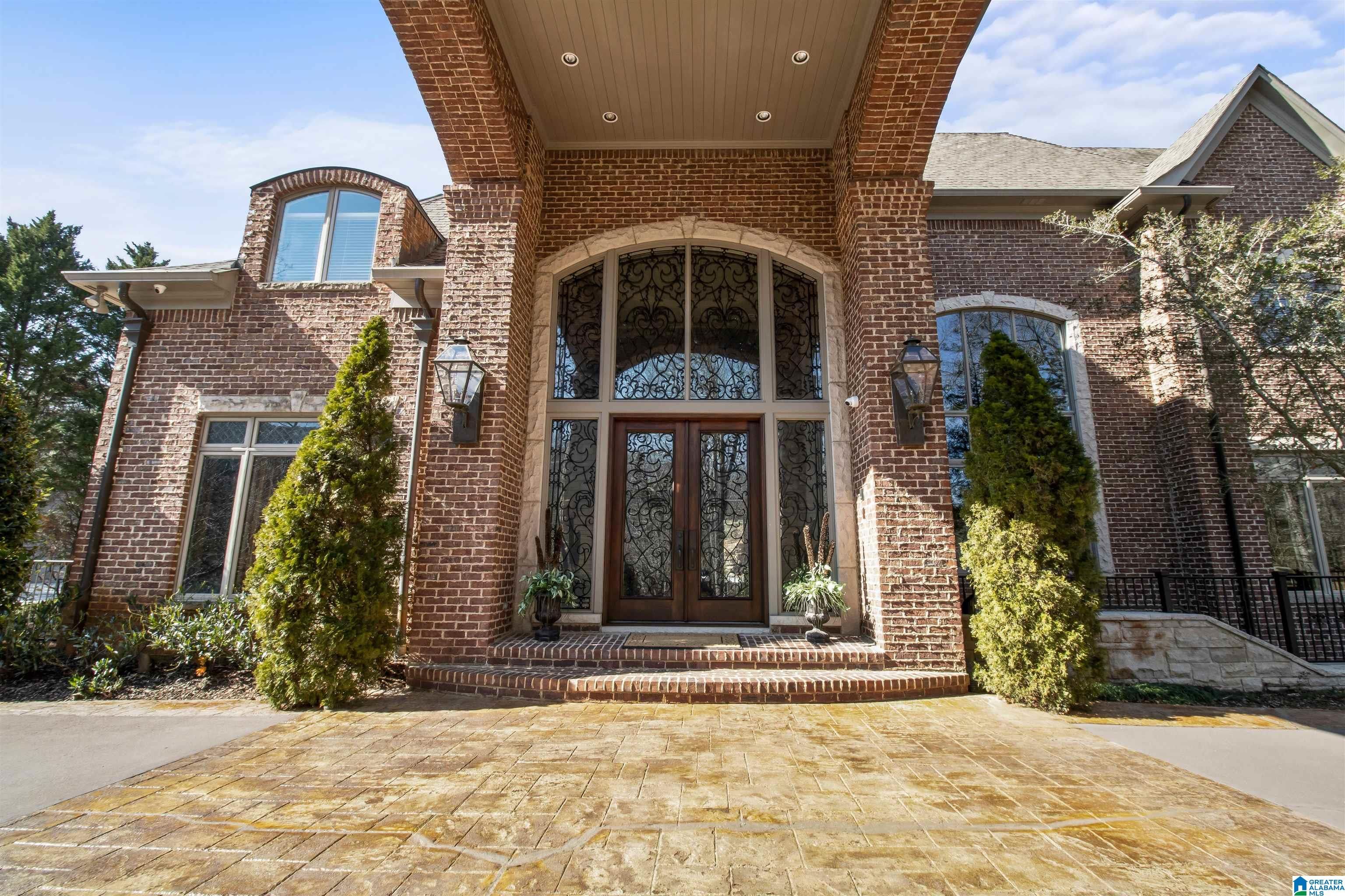 487 SPRING VALLEY DRIVE