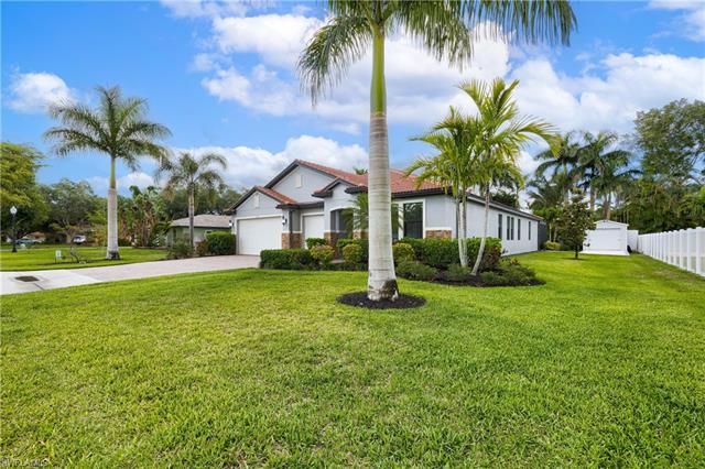 1326 Jambalana Ln