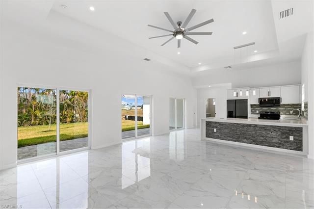 204 NW 35th Pl