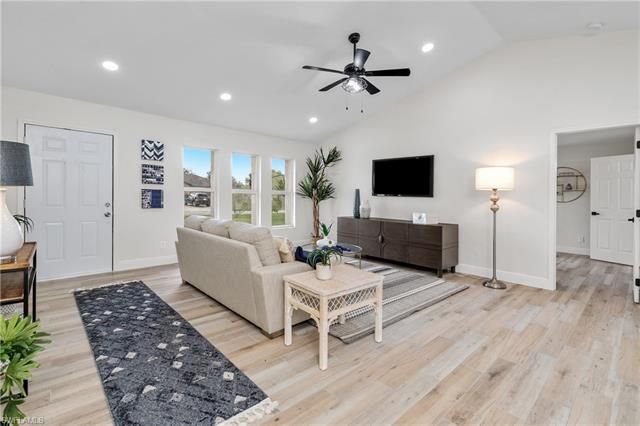 1804 SW 2nd Pl