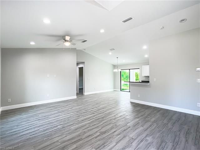 3713 NW 45th Ter