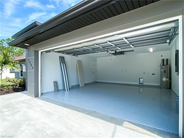 3713 NW 45th Ter