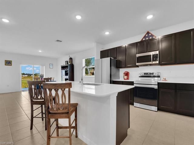 223 Peerless St