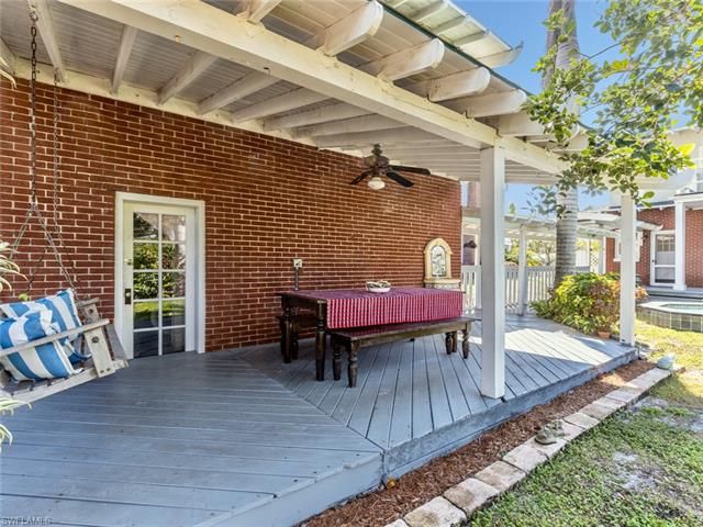 1249 Osceola Dr