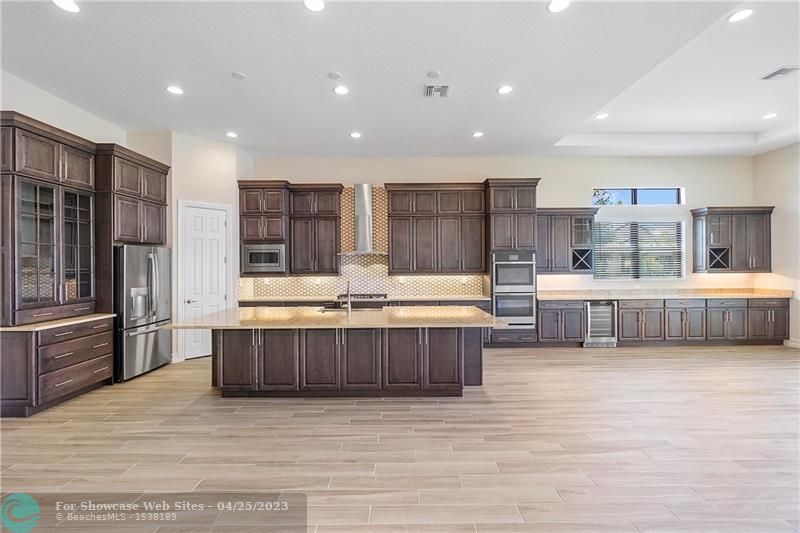 12020 Porto Way
