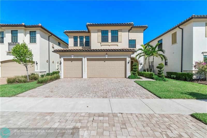 8545 E Baypoint Cir