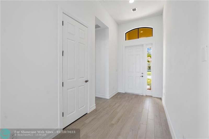 9091 Leon Cir