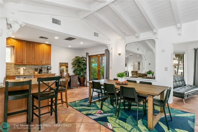 314 Isle Of Capri Dr