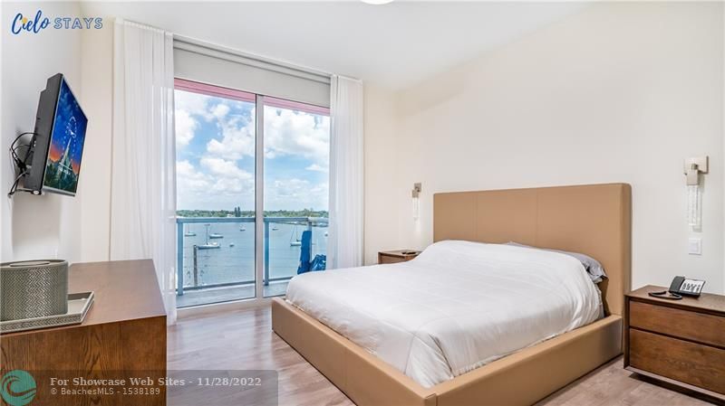 777 N Ocean Dr