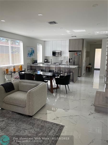 1516 SW 4th Ave, Fort Lauderdale, FL, 33315/$6,999 3 1516 SW 4th Ave