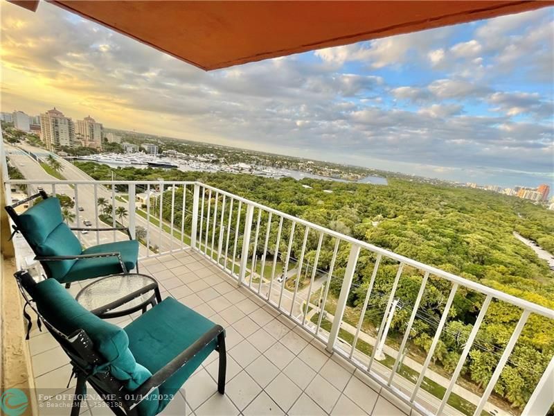 3000 E Sunrise Blvd
