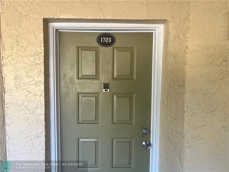 2550 SW 18th Ter