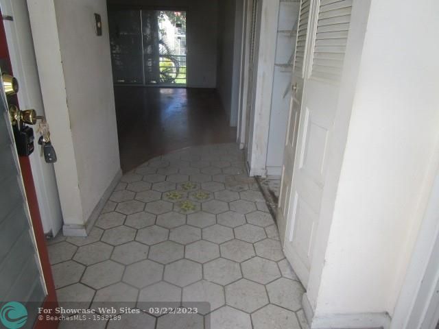 3511 Inverrary Dr 205, Lauderhill, FL, 33319/$75,000 1 3511 Inverrary Dr
