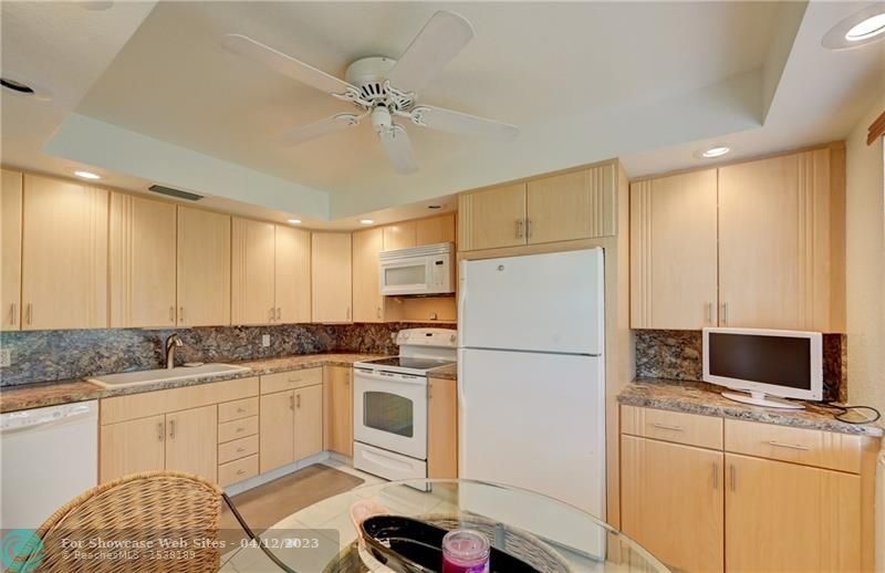 2903 Victoria Cir