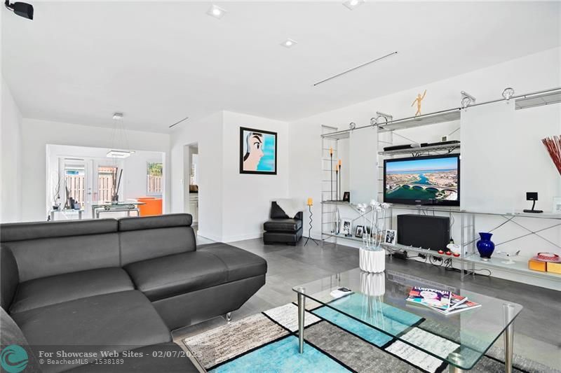 South Florida Home Search 3 2049 NW 38th St