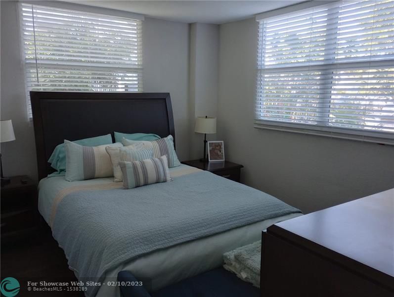 111 Royal Park Dr