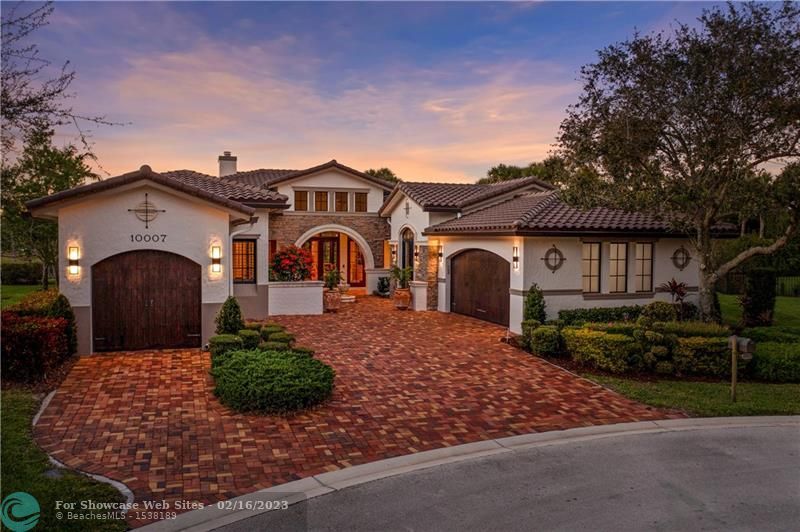 10007 Rosewood St