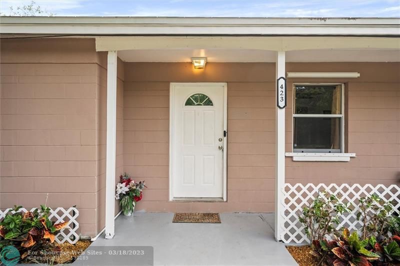 423 SW 21st Rd