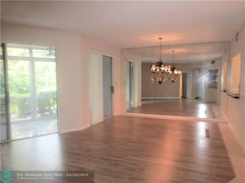 4128 W Palm Aire Dr